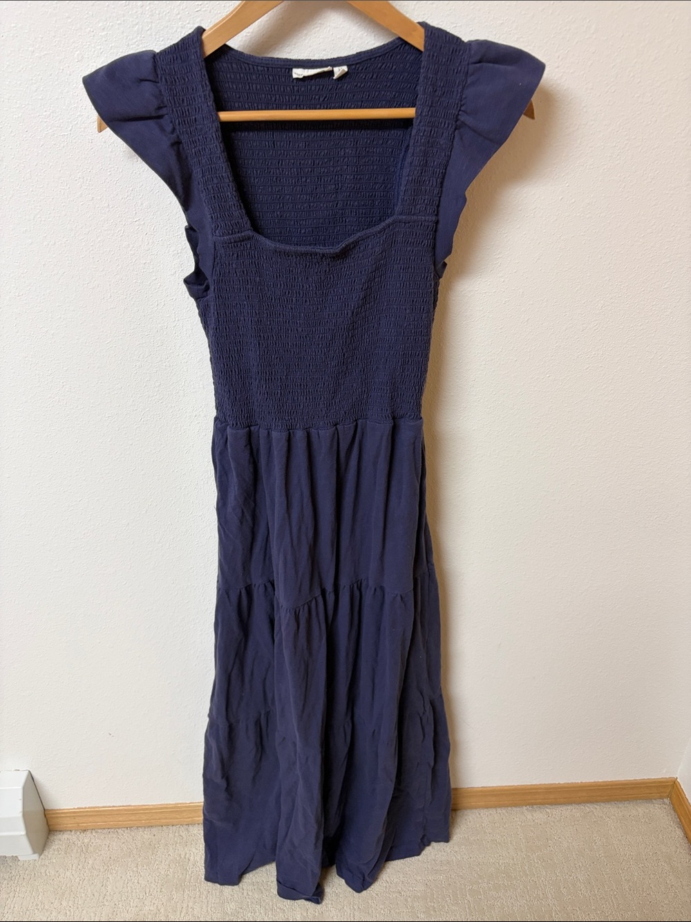 Smocked Bodice Navy Maxi Dress with flutter sleeve. Women’s size M